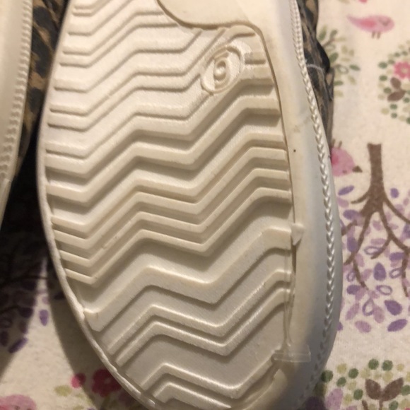 New with tags Ladies slip on shoes - Picture 3 of 6